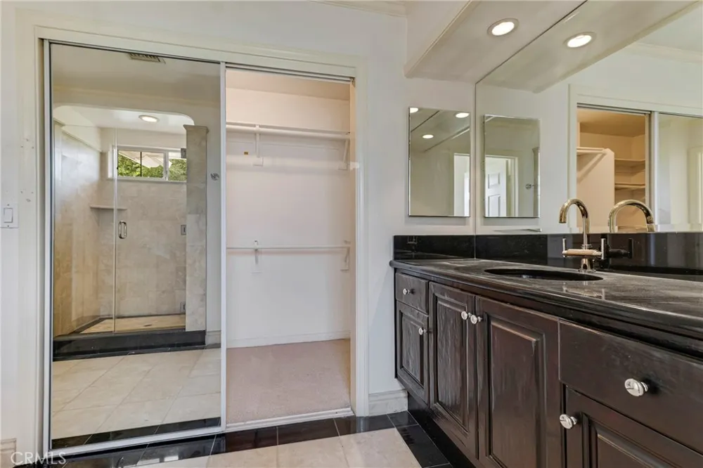 18615 Hillsboro Porter Ranch, CA 91326