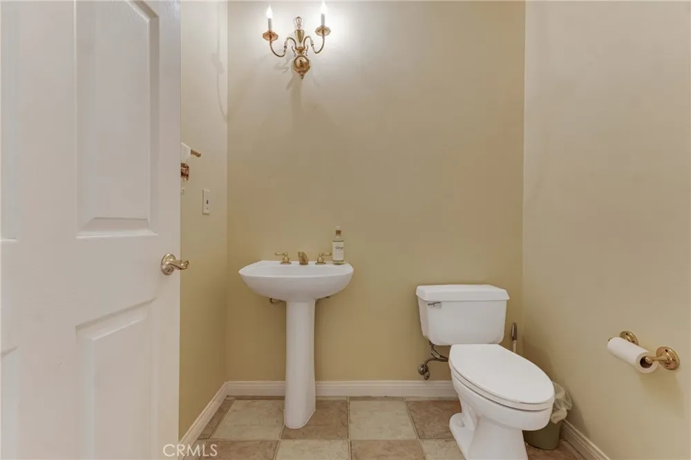 18615 Hillsboro Porter Ranch, CA 91326