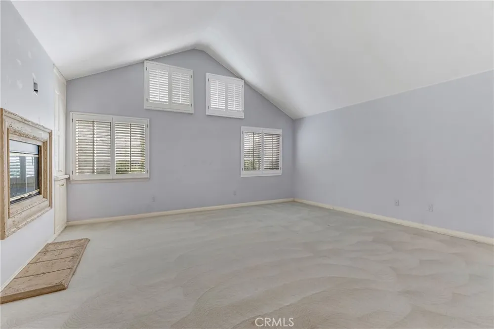 18615 Hillsboro Porter Ranch, CA 91326