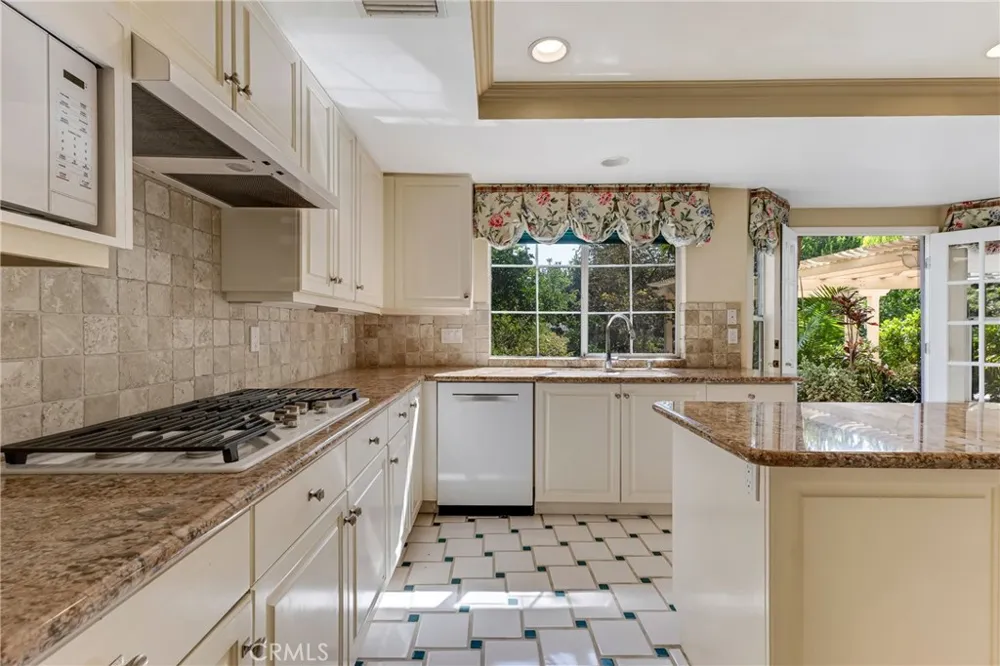 18615 Hillsboro Porter Ranch, CA 91326