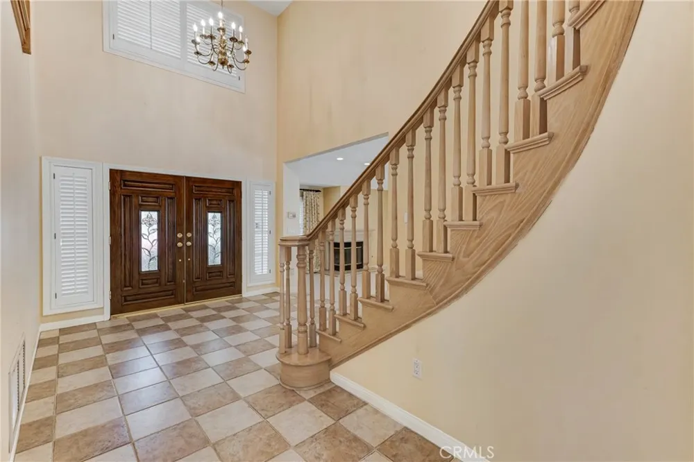 18615 Hillsboro Porter Ranch, CA 91326