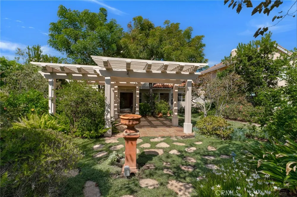 18615 Hillsboro Porter Ranch, CA 91326