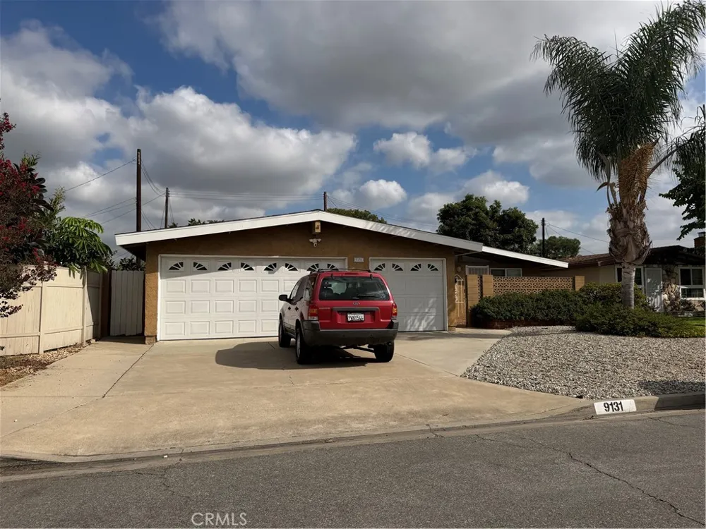 9131 Healey Garden Grove, CA 92841