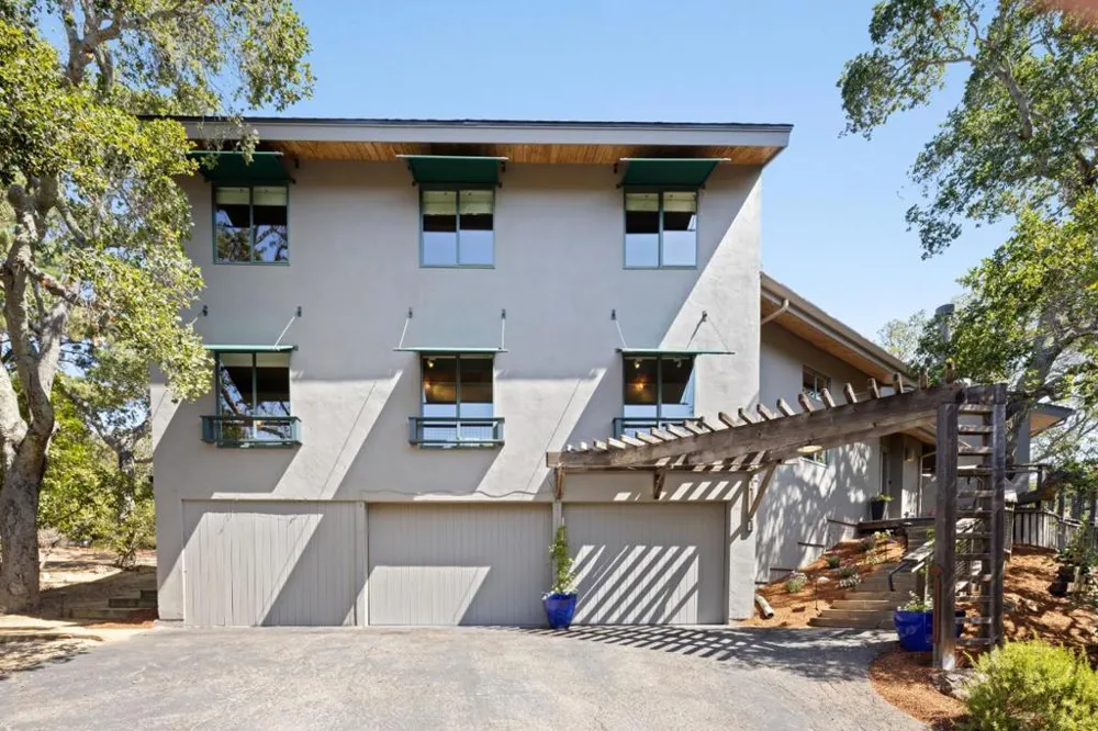 30 Minoca Road Portola Valley, CA 94028