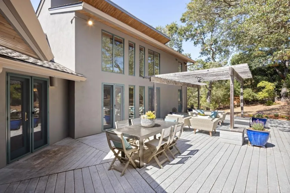 30 Minoca Road Portola Valley, CA 94028