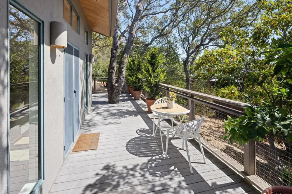 30 Minoca Road Portola Valley, CA 94028