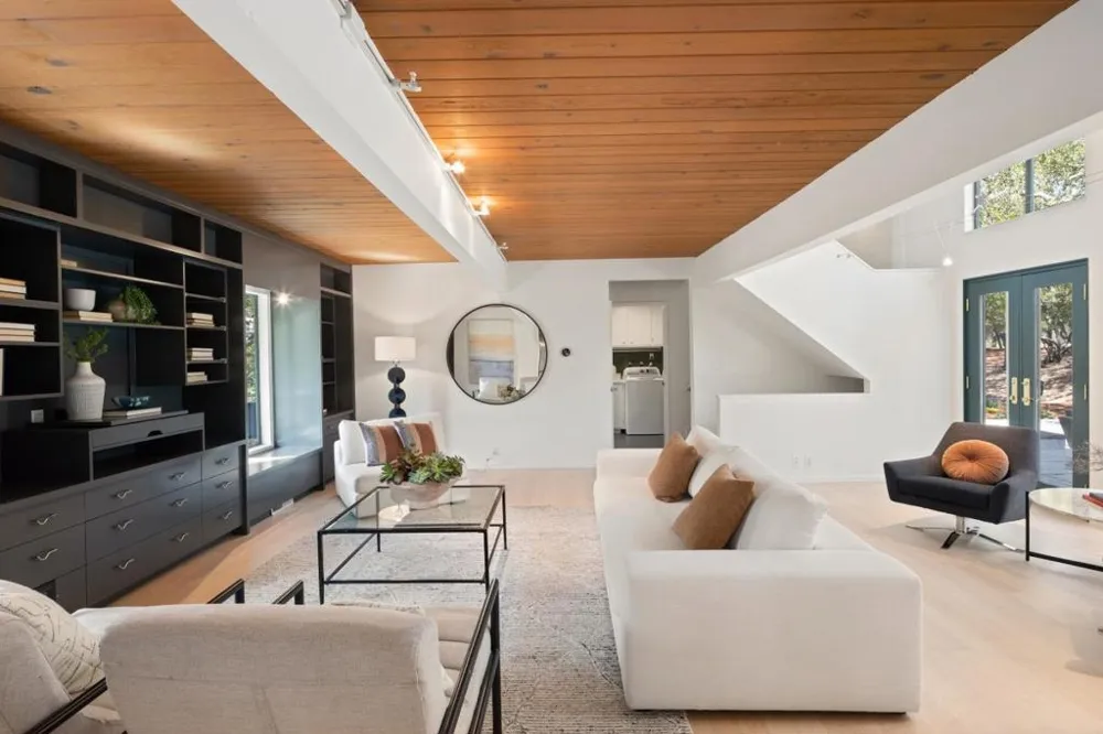 30 Minoca Road Portola Valley, CA 94028
