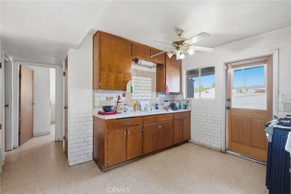 16420 Hudson Tulare, CA 93274