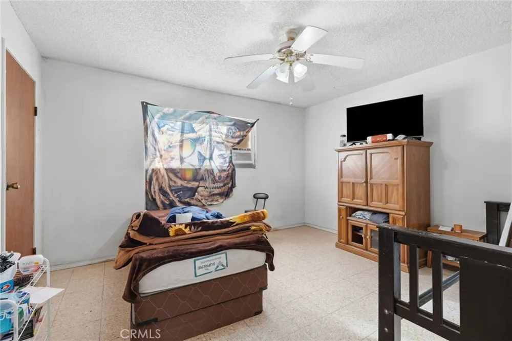 16420 Hudson Tulare, CA 93274