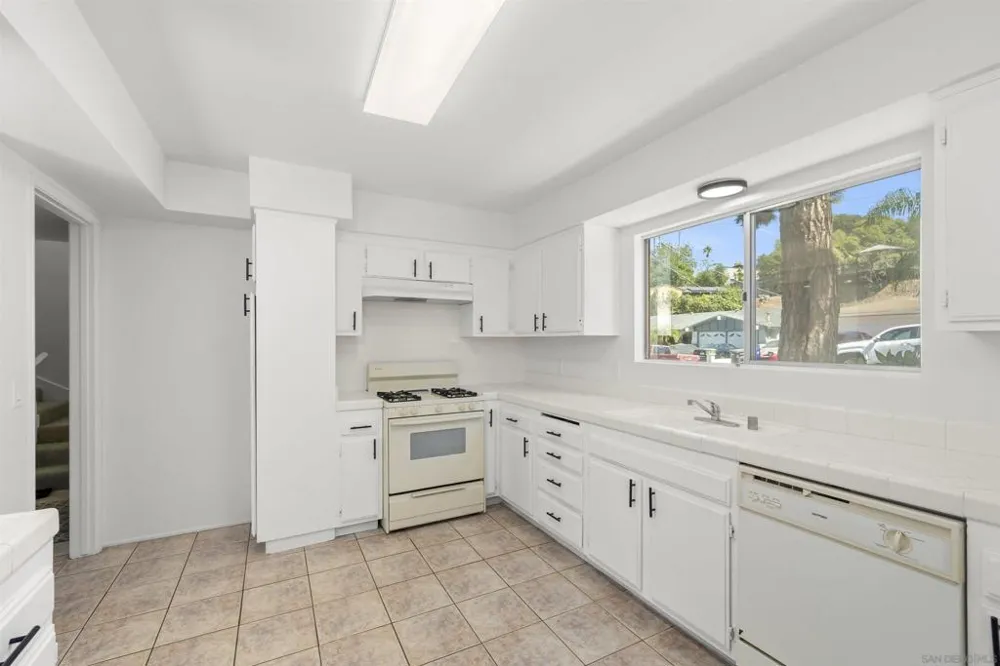 3954 Nereis Drive La Mesa, CA 91941