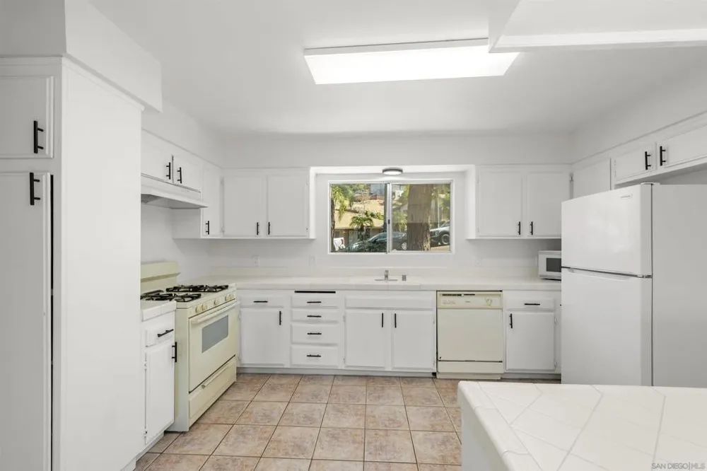 3954 Nereis Drive La Mesa, CA 91941