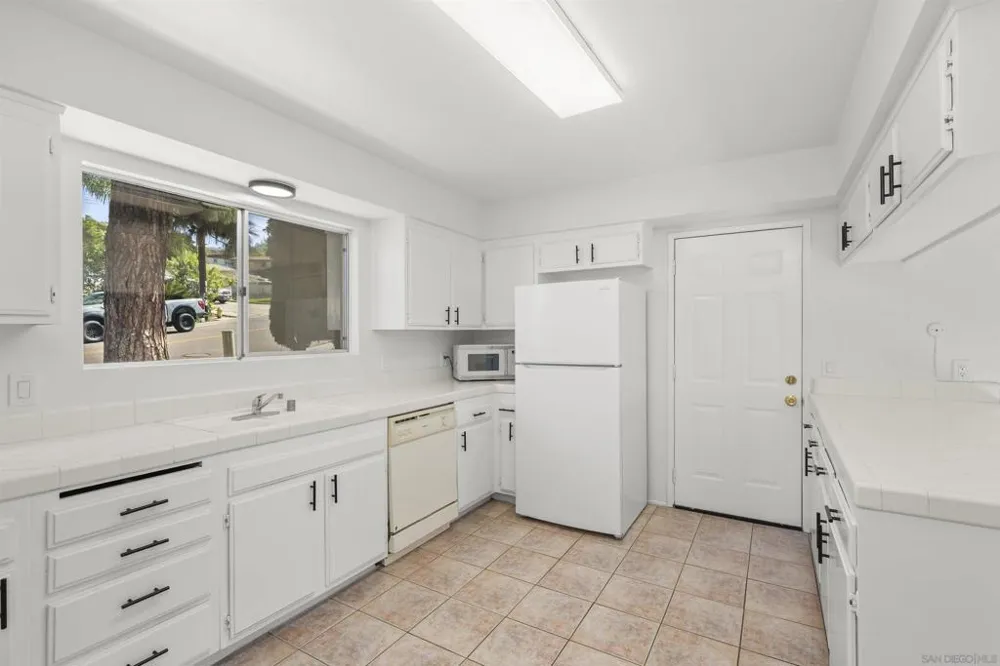 3954 Nereis Drive La Mesa, CA 91941