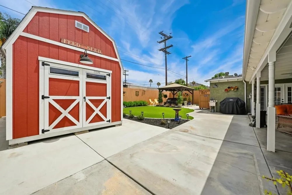 950 Spinel El Cajon, CA 92021