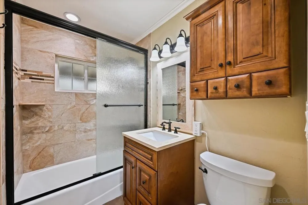 950 Spinel El Cajon, CA 92021