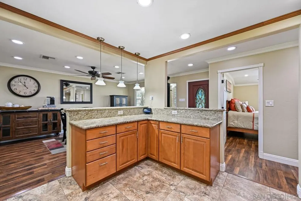 950 Spinel El Cajon, CA 92021