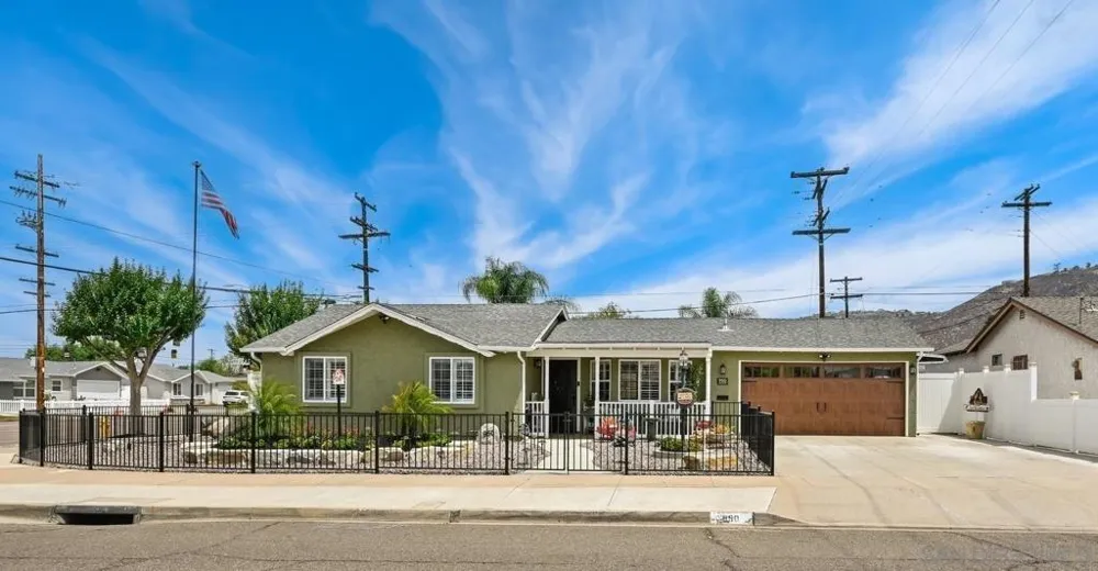 950 Spinel El Cajon, CA 92021