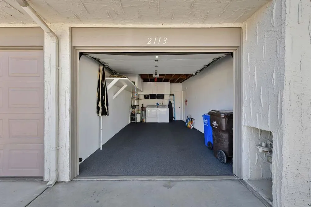 2113 Sunshine Way Palm Springs, CA 92264