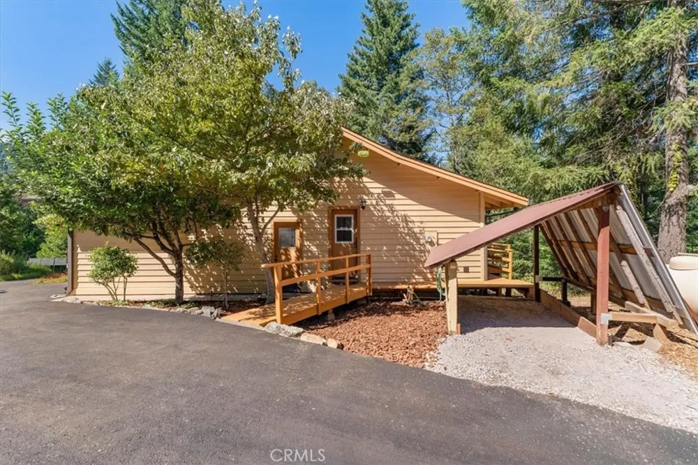 4000 Hope Lane Dunsmuir, CA 96025