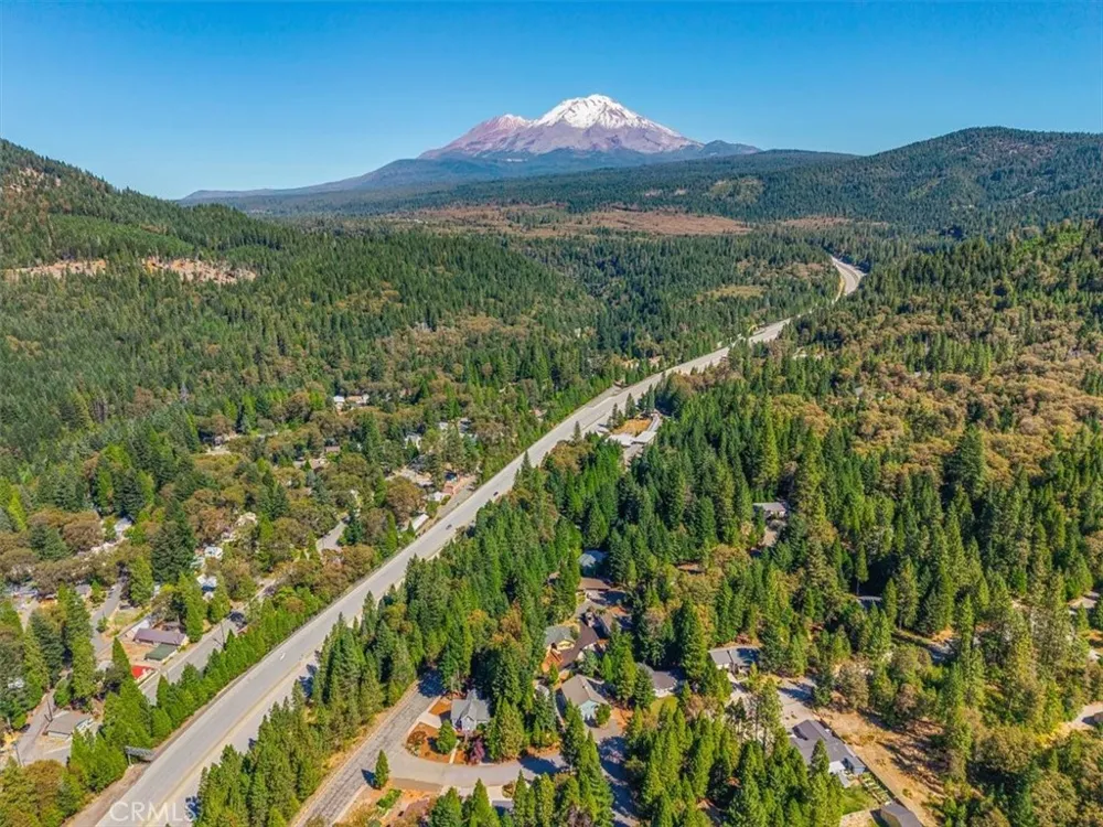 4000 Hope Lane Dunsmuir, CA 96025