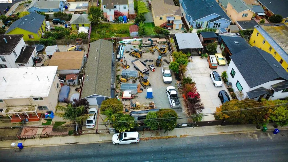 W Gertrude Ave Richmond, CA 94801