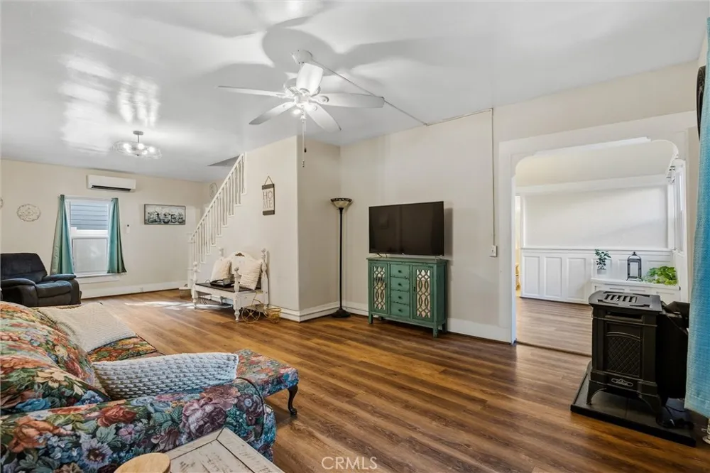 716 Walnut Corning, CA 96021
