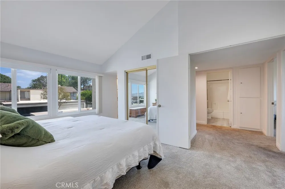 5548 E Vista del Amigo Anaheim Hills, CA 92807
