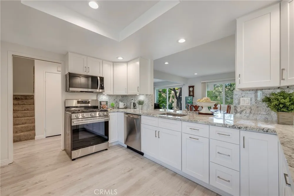 5548 E Vista del Amigo Anaheim Hills, CA 92807