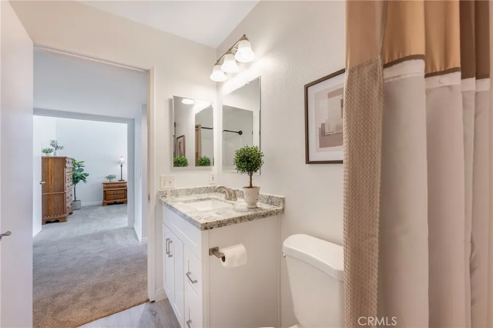 5548 E Vista del Amigo Anaheim Hills, CA 92807