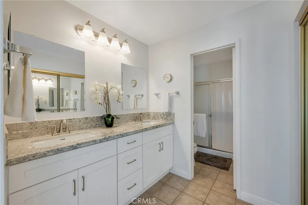 5548 E Vista del Amigo Anaheim Hills, CA 92807