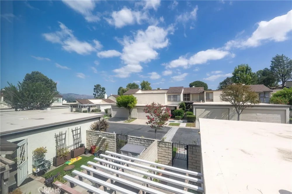 5548 E Vista del Amigo Anaheim Hills, CA 92807