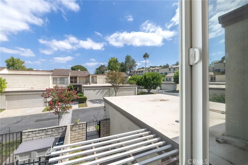 5548 E Vista del Amigo Anaheim Hills, CA 92807