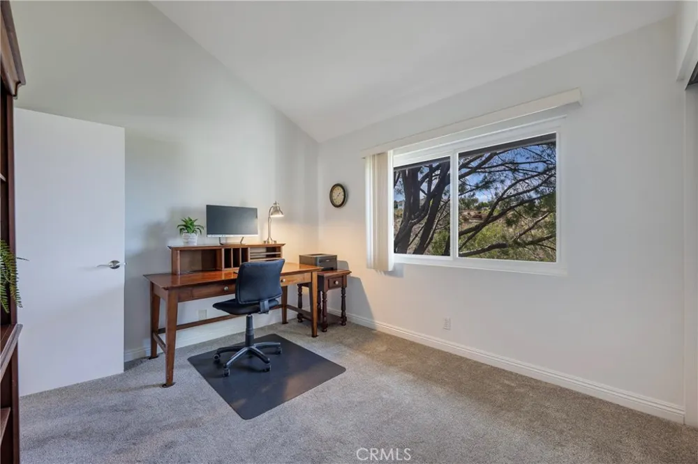 5548 E Vista del Amigo Anaheim Hills, CA 92807
