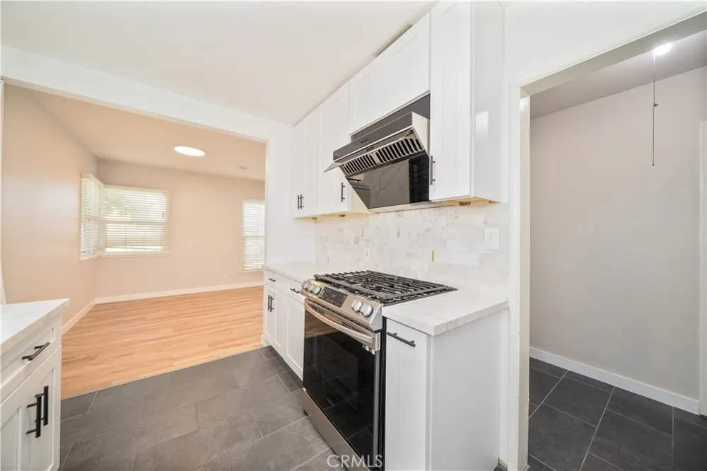 10649 Civic El Monte, CA 91731