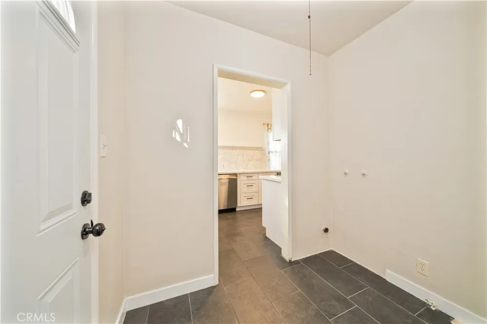 10649 Civic El Monte, CA 91731
