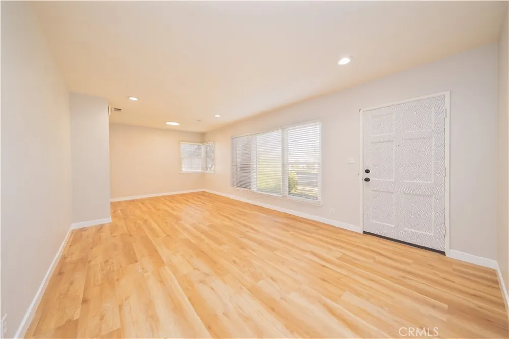 10649 Civic El Monte, CA 91731