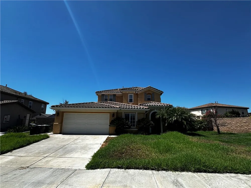 7617 Potter Valley Drive Eastvale, CA 92880