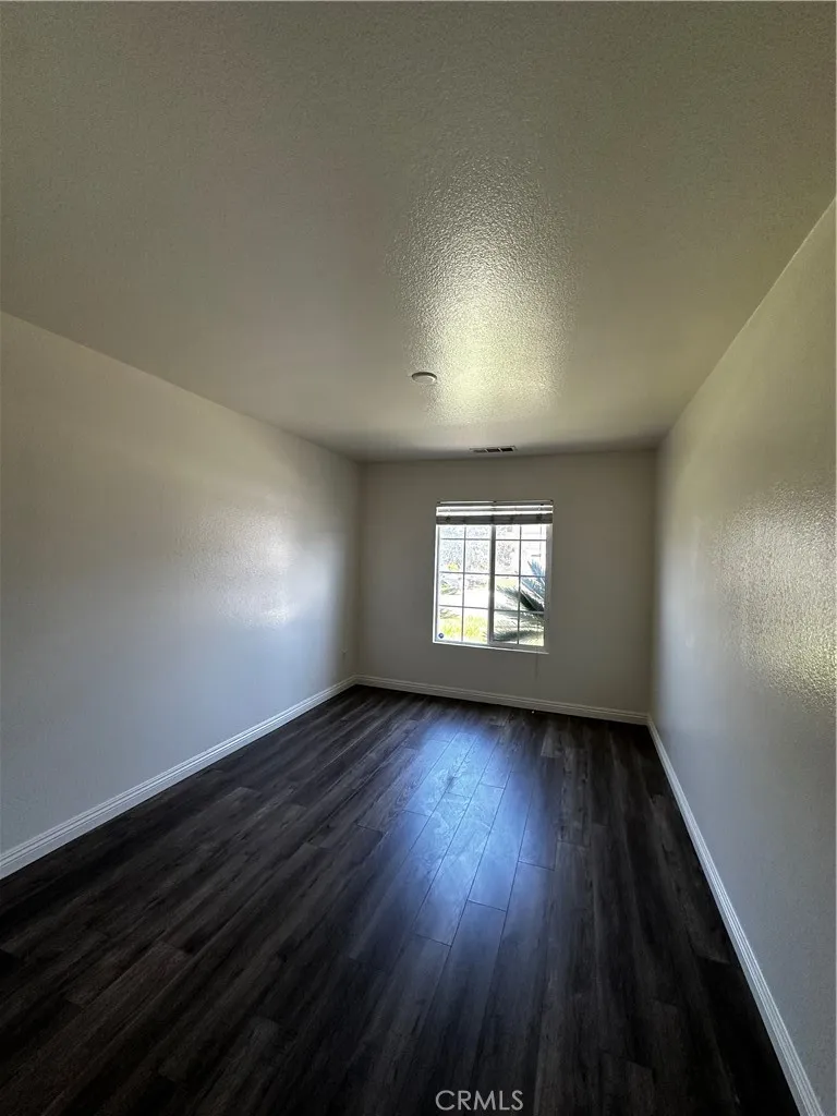 7617 Potter Valley Drive Eastvale, CA 92880