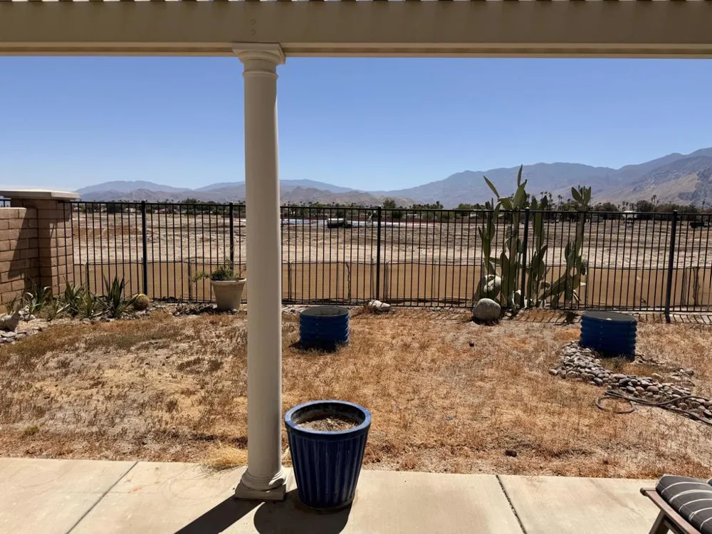 2667 Desert Breeze Way Palm Springs, CA 92262