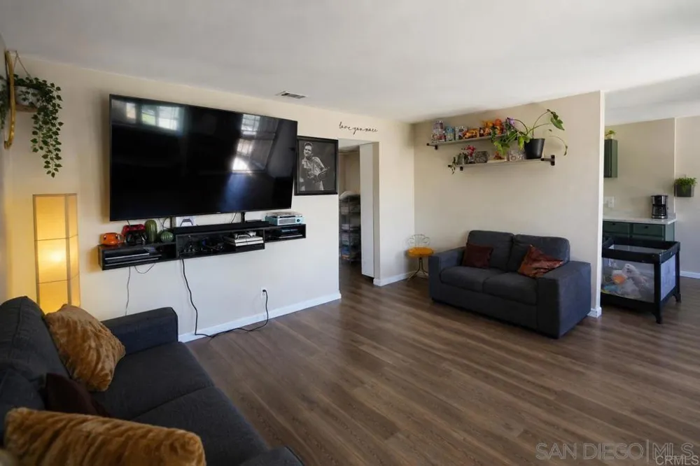 4658 Calle Del Palo Oceanside, CA 92057