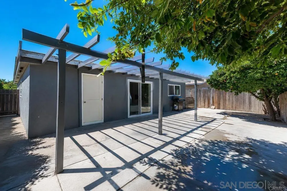4658 Calle Del Palo Oceanside, CA 92057