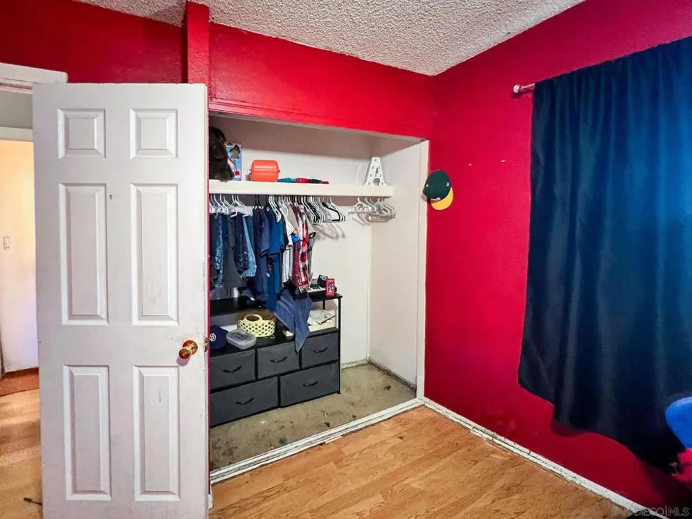 9759 Ivanho St Spring Valley, CA 91977