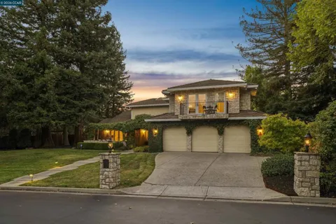 2175 Canyon Oak Ln