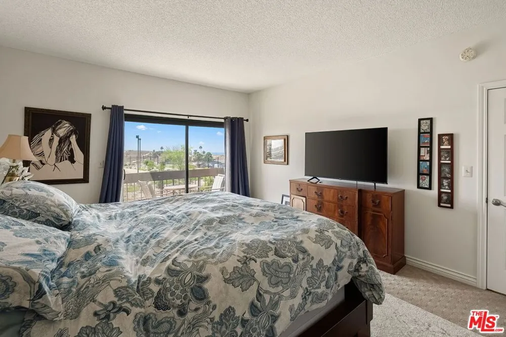 8180 Manitoba Street #247 Los Angeles, CA 90293