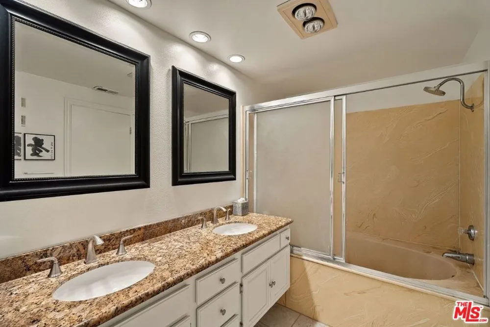 8180 Manitoba Street #247 Los Angeles, CA 90293