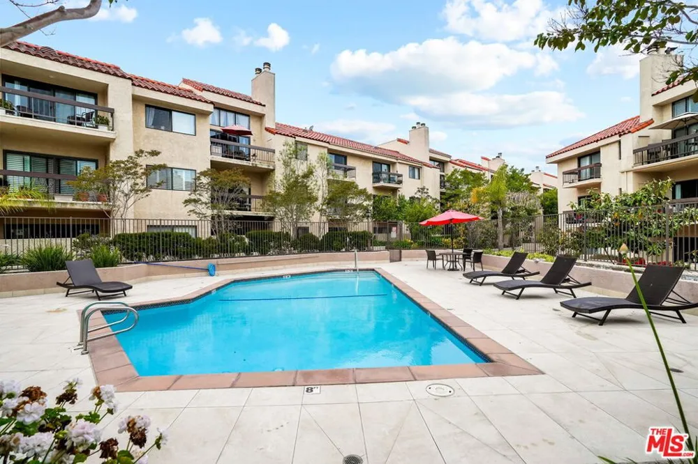 8180 Manitoba Street #247 Los Angeles, CA 90293