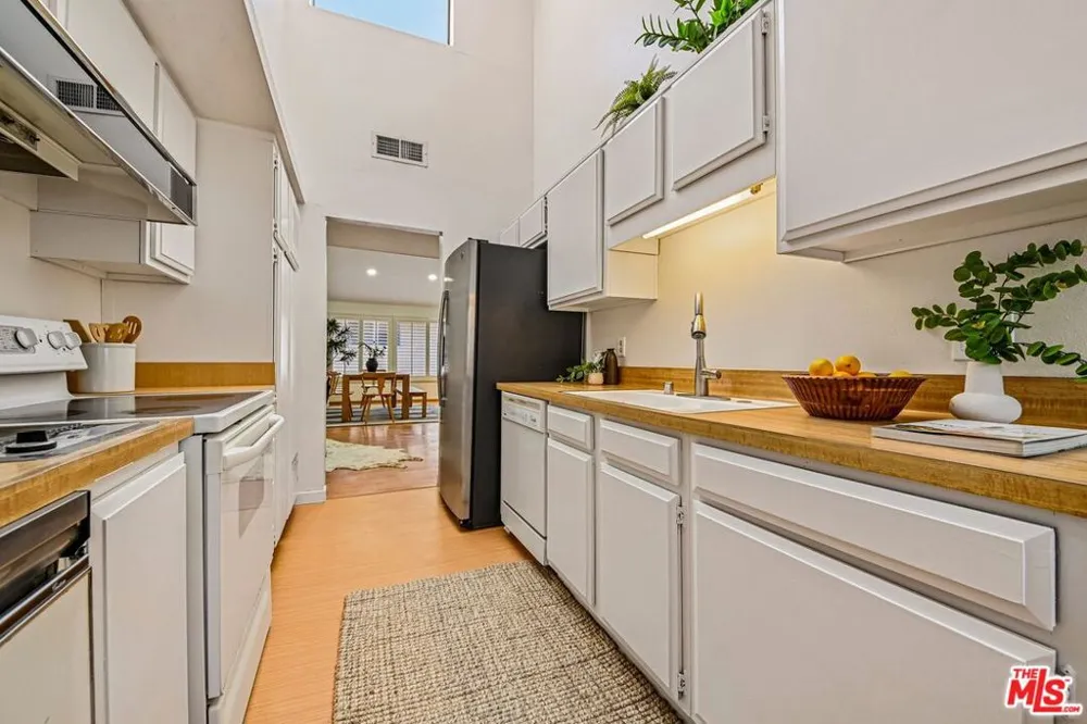 1015 Arcadia Avenue #8 Arcadia, CA 91007