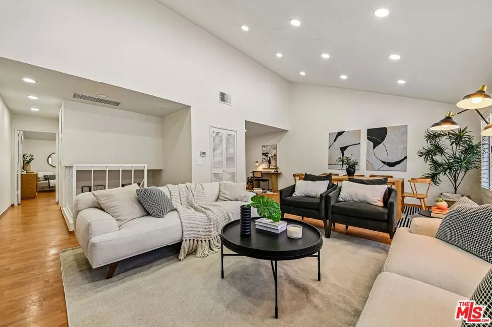 1015 Arcadia Avenue #8 Arcadia, CA 91007