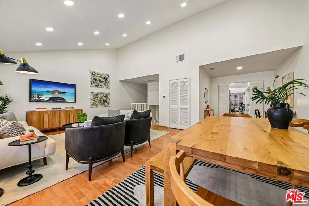 1015 Arcadia Avenue #8 Arcadia, CA 91007
