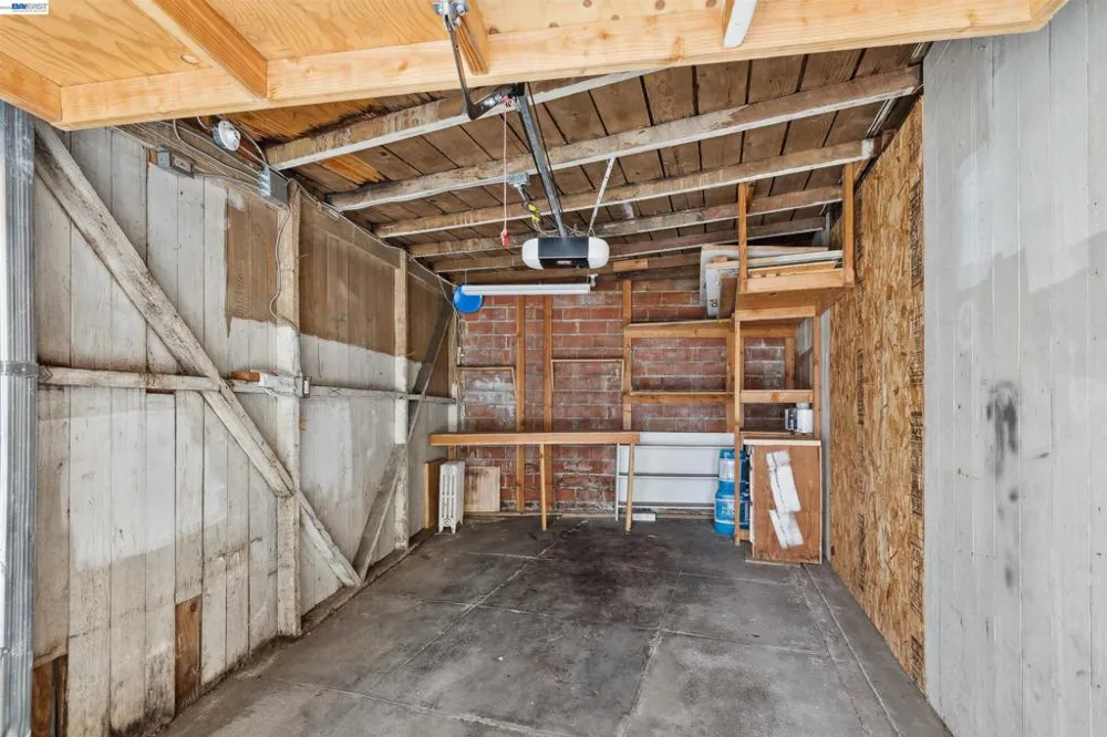 1438 Lakeshore Ave #6 Oakland, CA 94606