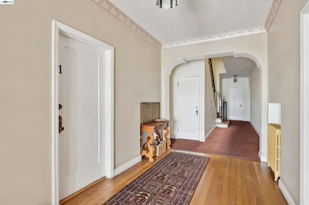 1438 Lakeshore Ave #6 Oakland, CA 94606